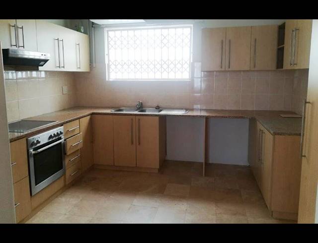 2 BEDROOM APARTMENT RENTED IN SUMMERSTRAND